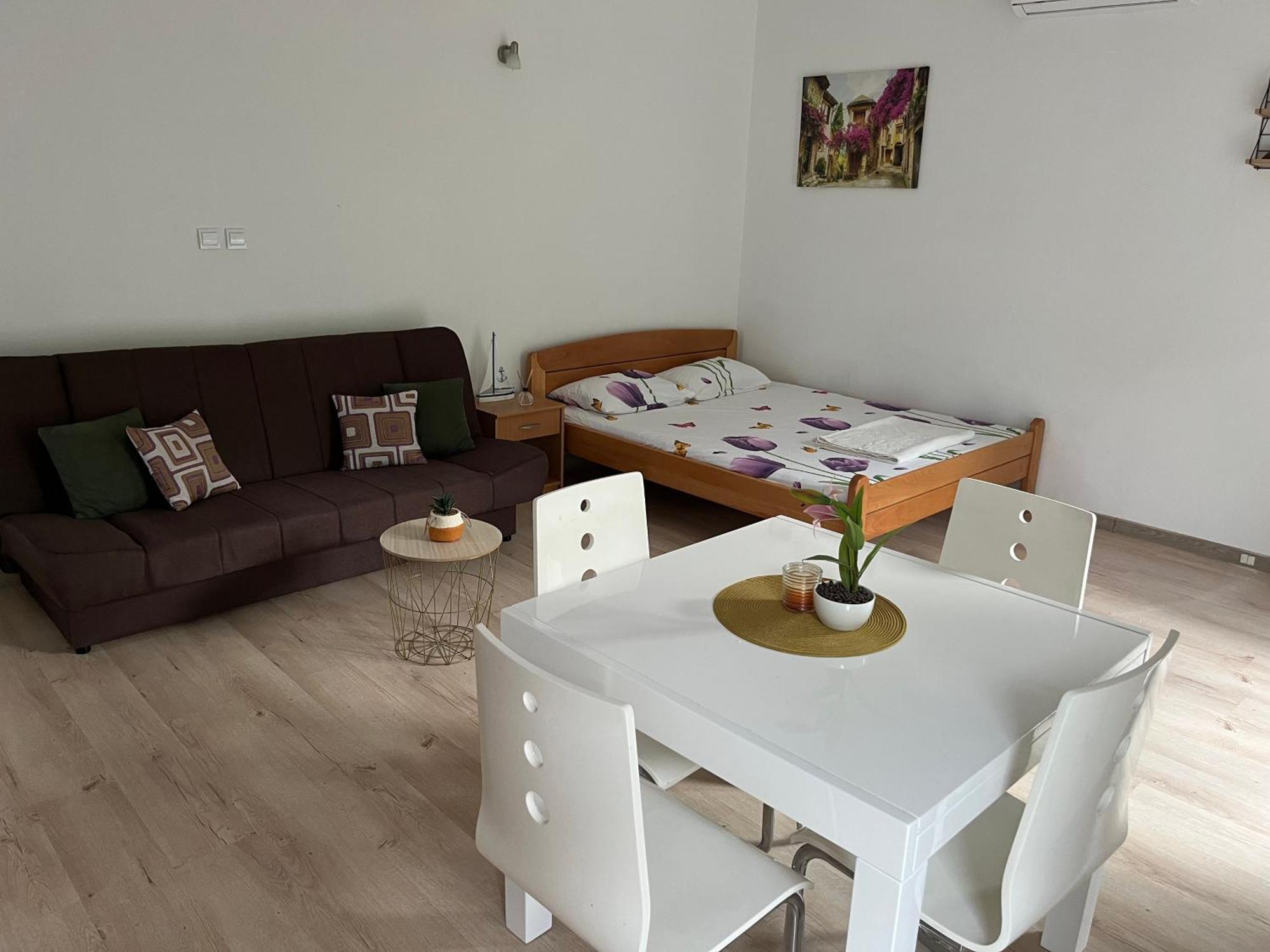 Apartman Iskra Appartement Bijela Buitenkant foto